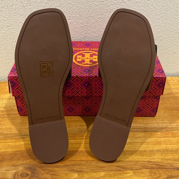 NWB Tory Burch Ines Slide Size 7 - Picture 4 of 8